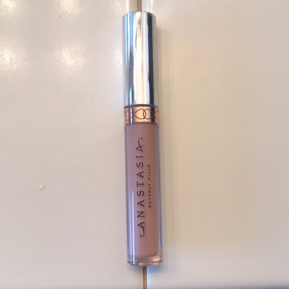 Anastasia Beverly Hills Liquid Lipstick STRIPPED